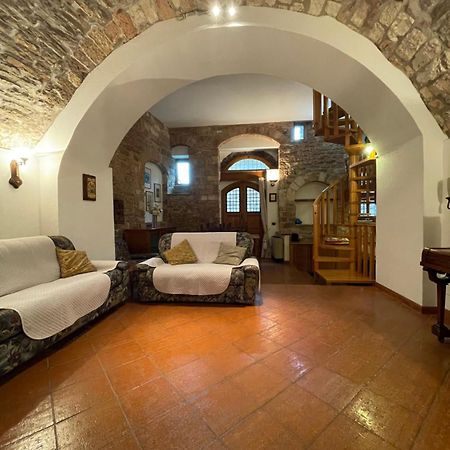 Happy House - Porta San Giacomo Apartment อัสซิซี ภายนอก รูปภาพ